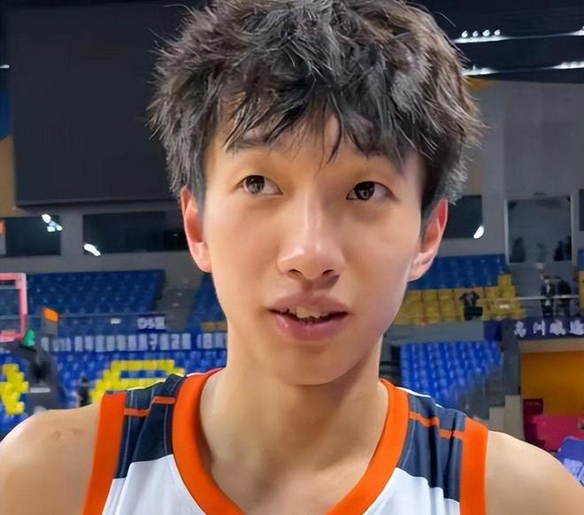 中美航发差距又扩大?涡扇15推力、油耗和高速性能都比不过XA100