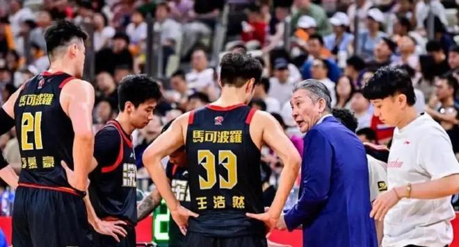 状元迪班萨正式亮相奇才!解释选4号球衣原因 蜘蛛侠让他爱上篮球