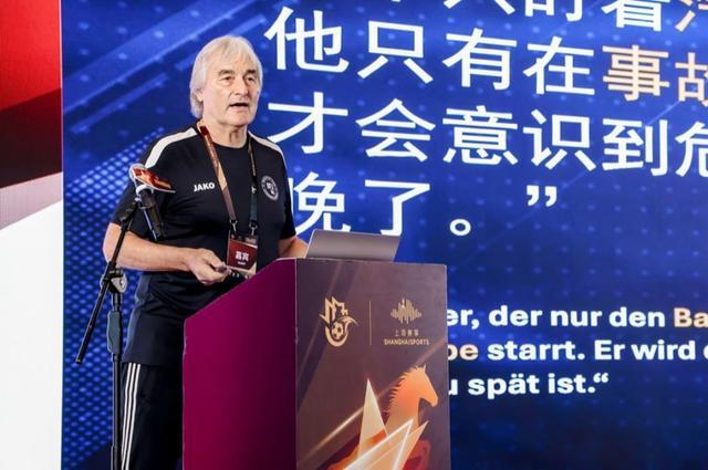 湖人官宣,放弃14人!詹姆斯在内,还有安东尼和霍华德?