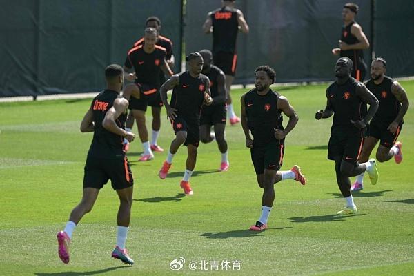 杨一鸣:球队状态是上升趋势,高温是我们的主场优势