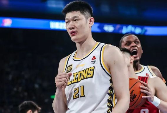 创历史首次！3位中国裁判同场执法世界杯 马宁周飞傅明搭档