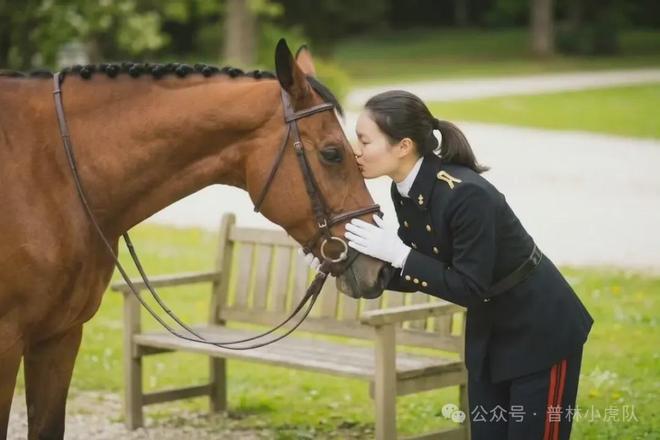 男篮40岁老将夺冠!张镇麟宿敌获美国扣篮王:转手送陌生人一辆车