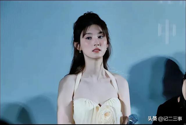 英格兰世界杯遭窃：球靴与训练装备不翼而飞