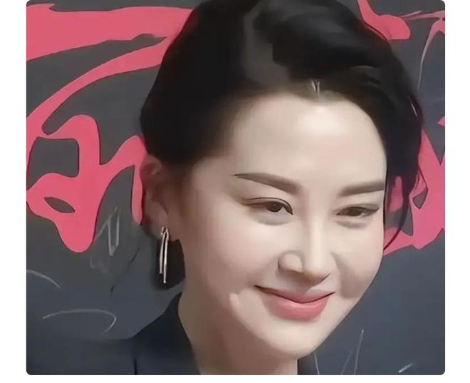 首款完整“韬定律”芯片落地，余承东现场称“史上最强”