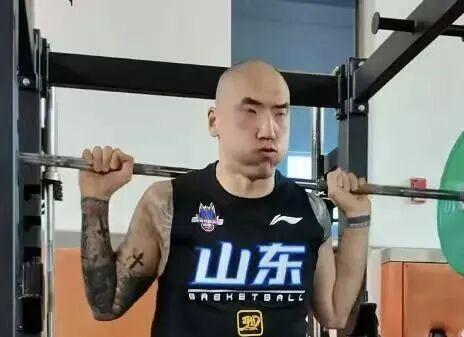“被全网群嘲,想起肖像权了?”