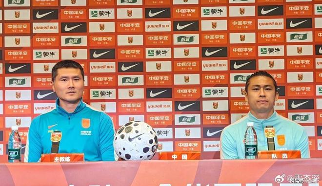 西汉姆联开放26/27赛季季票续约