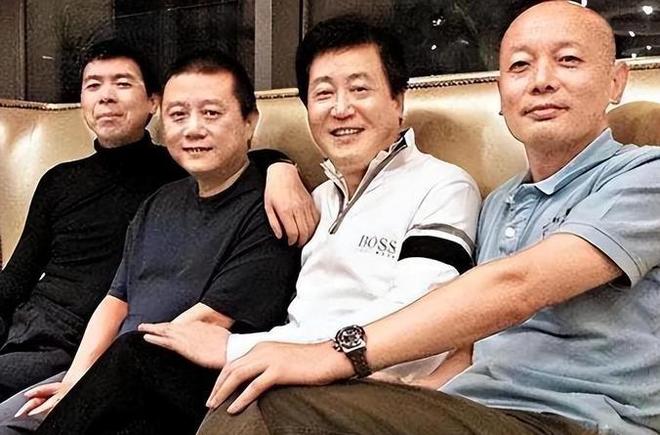 不走了？曝CBA顶薪内线新赛季留在北京首钢，李楠还会重用他吗？