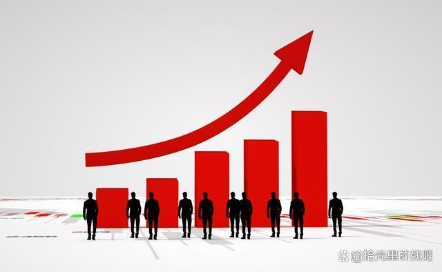 本泽马谈维尼修斯未来:皇马永远是他的家,但球员最需要的是被重视!