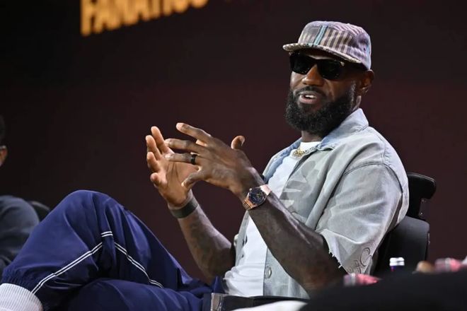 火箭小将正式续约!合同逐年递增定价比高 双方满意皆大欢喜