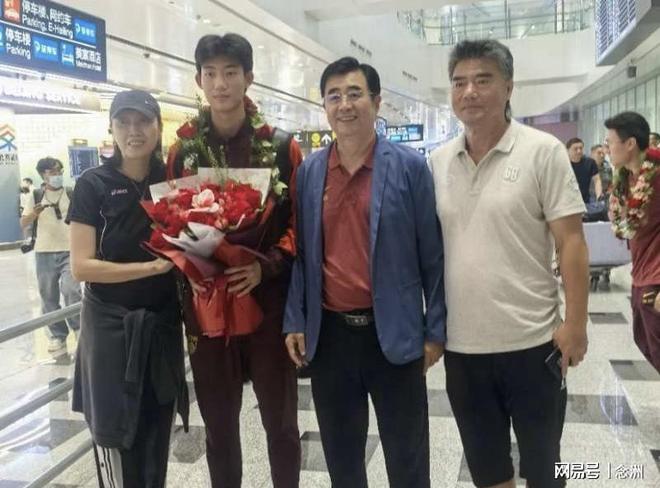 闹剧结束！没有球队为恩佐报价1.2亿镑：曼城放弃 球员将留切尔西