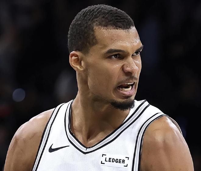 世界杯：荷兰vs日本，科曼表示“会让比赛变得很困难”