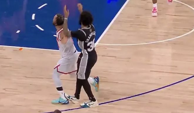 麦蒂预测:文班亚马新赛季率领马刺夺冠 包揽三项MVP+DPOY