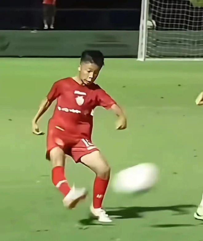 轰26+6!中国女篮24岁1米83王牌留洋闪耀:宫鲁鸣爱将提前归来