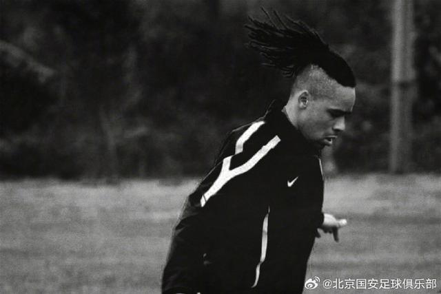 广西大雨捐款名单流出,年入上亿明星“装看不见”,她让人意外