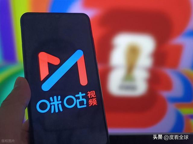 广东宏远休赛期动态：杜锋以新身份亮相排球赛场，徐杰商业代言宠粉，小将陈家政苦练持球